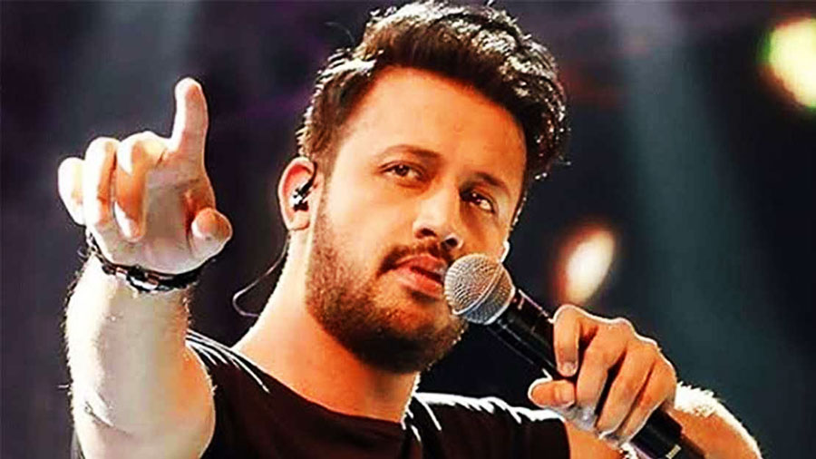 ভক্তদের অপেক্ষার ইতি: ঢাকায় আসার তারিখ জানালেন আতিফ আসলাম