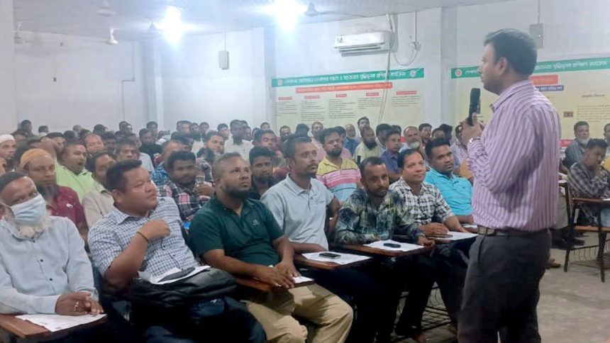 চালকদের ধূমপান বন্ধে সচেতনতা বৃদ্ধি, আইন বাস্তবায়নে প্রশিক্ষণ