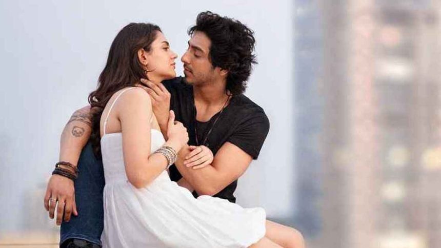 ২০ বছর পর প্রথম পুরস্কার পেলেন মোহিত সুরি: 'সাইয়ারা'র বড় সাফল্য