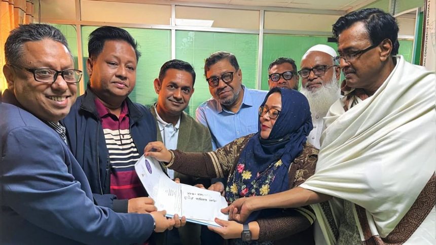বিপুল নেতাকর্মী নিয়ে ঢাকা-১২ আসনে নীরবের মনোনয়নপত্র উত্তোলন