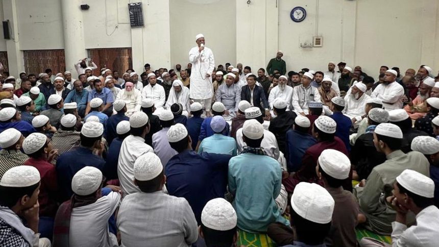 নবম দিনের দোয়ায় অংশ নিলেন ঢাকা-১২ আসনের বিএনপি প্রার্থী সাইফুল আলম নীরব
