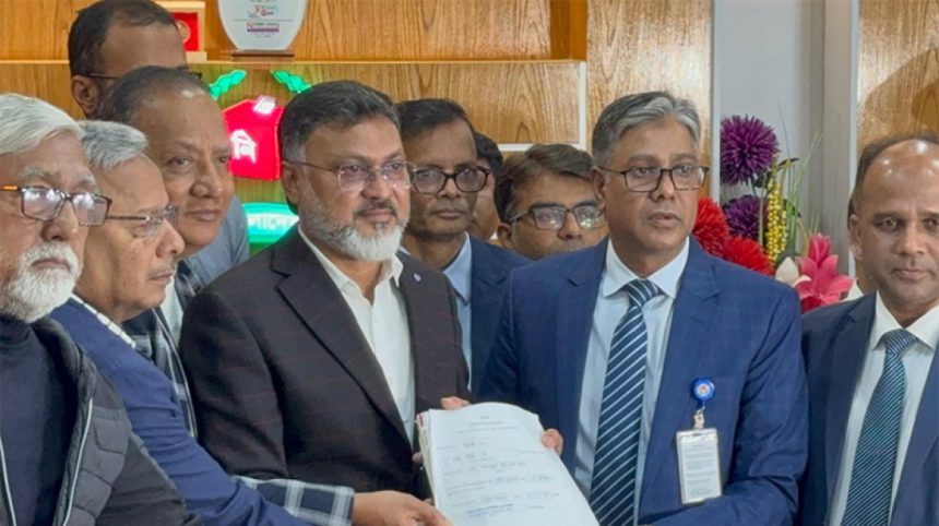 ঢাকা-১৫ আসনে মিল্টন ও ডা. শফিকুরের মনোনয়নপত্র বৈধ; বাতিল ৩ প্রার্থীর