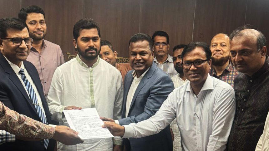 শ্রমবাজারের উন্নয়ন ও সংকট নিরসনে প্রতিমন্ত্রীর সাথে এম এ সালামের ফলপ্রসূ আলোচনা